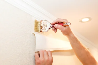 Pose de papier peint à Campoussy — revêtements muraux et toiles de verre